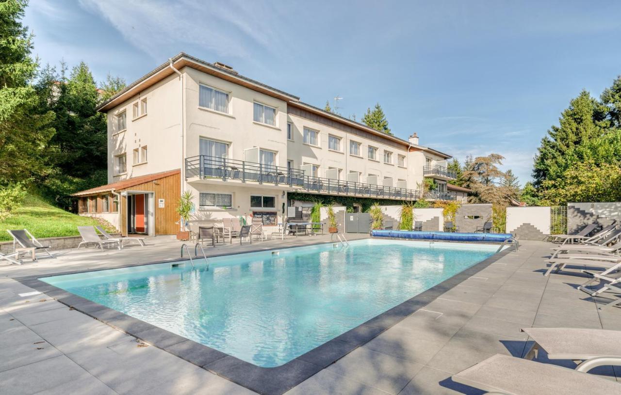 Logis Hotel Maison Carree Restaurant O Carre Dart Méréville 외부 사진
