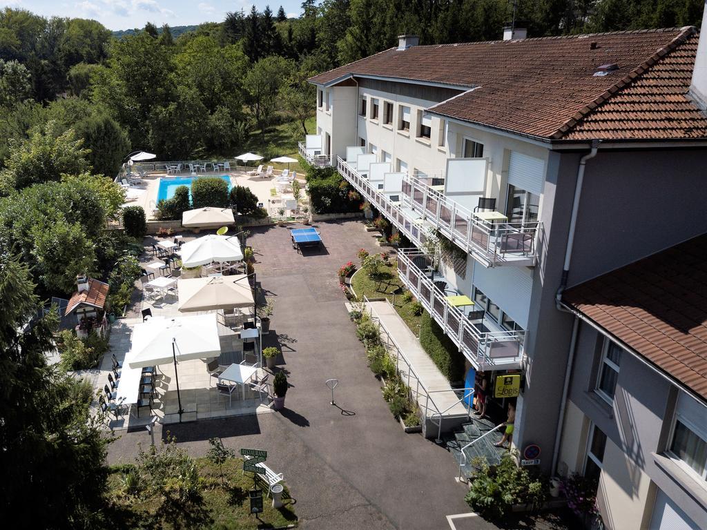 Logis Hotel Maison Carree Restaurant O Carre Dart Méréville 외부 사진